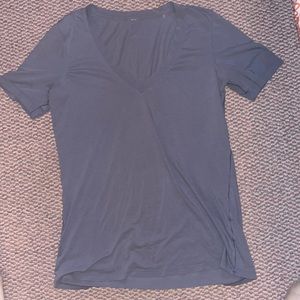 LuLulemon VNeck